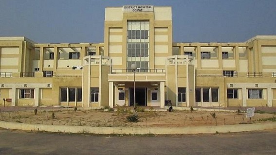 Irregularities and substandard construction on Gomati District Hospital; Youth Congress organized Deputation with Medical Super