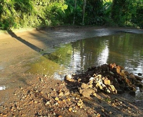 NH-44 horrible condition continues : Why State PWD taken over maintenance from NHAI ? Another embezzlement to fill party funds ? Manik demands another National Highway, who will fix present one ?
