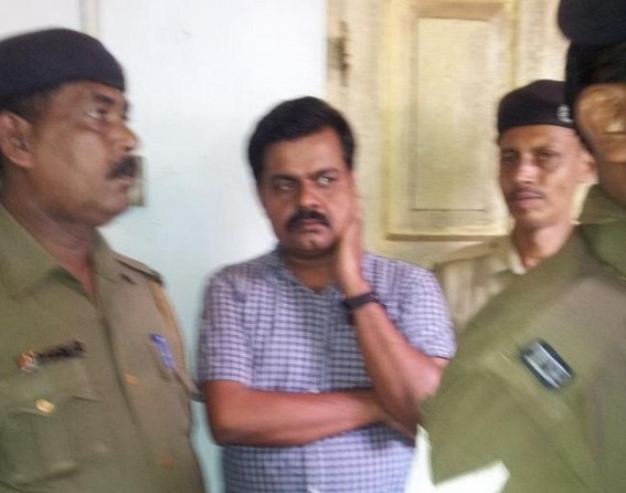 Surrender Drama of BDO Bimal was produced from Melarmath's Manik lobby : Bhanu Lal played the role of Drama Director