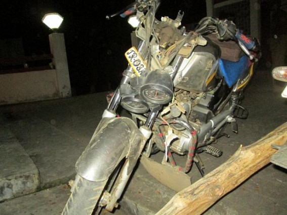 Udaipur : Road mishap claims the life of one and left one injured