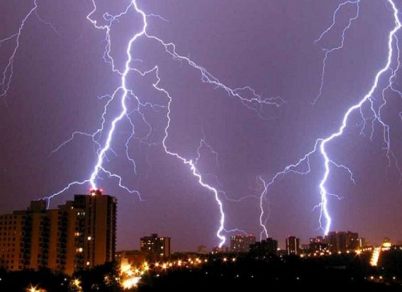 Narrow escape for Andhra, Tripura women cricket teams : 20 killed by lightning in Andhra Pradesh 