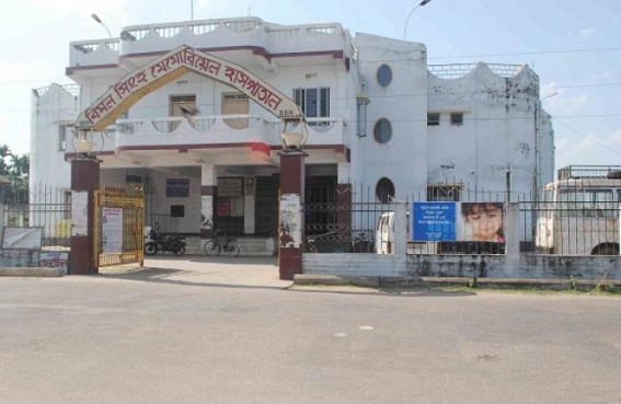 Alleged negligence of doctors and pre-mature delivery at BSM Hospital creates havoc: Parents to file case with Kamalpur Police Station