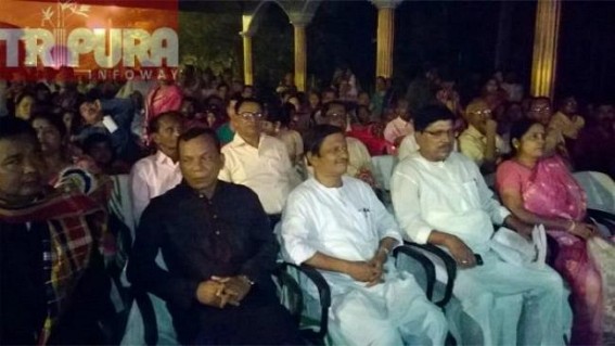 Left front busy in â€˜strategic campaignâ€™ before the civic polls to woo the voters