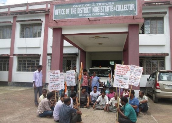 TC demands resignation of Khowai Senior Deputy Magistrate for commenting bad against Mamata in social network