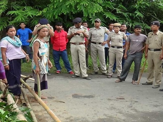 MGNREGA wages saga: workers blocked road