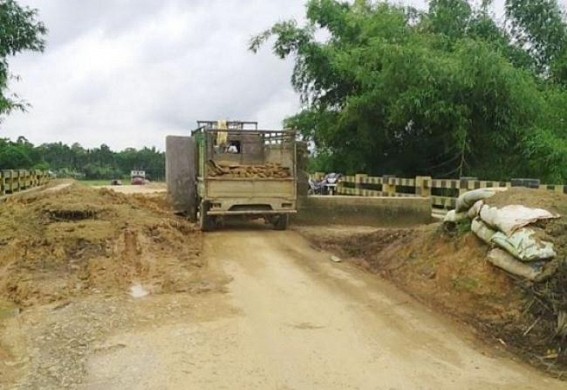 Pathetic condition of the national Highway continues; no commodity loaded truck has arrived in the Churaibari check post