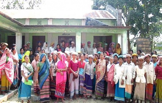 Deprivation of MGNREGA Wages: Workers blocked Udaipur-Amarpur Road