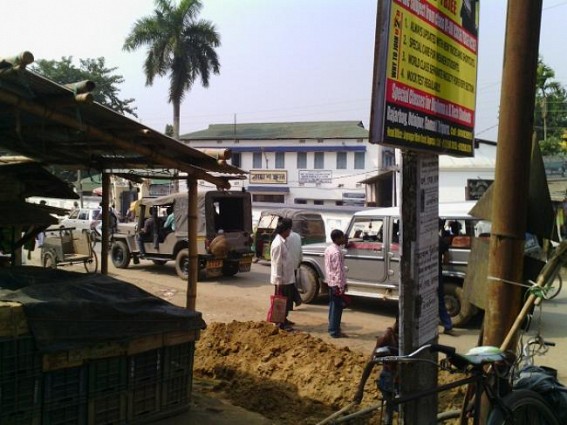  Motor Stand posing death trap for school students in Udaipur; District Police administration and DEO remain as mute spectators