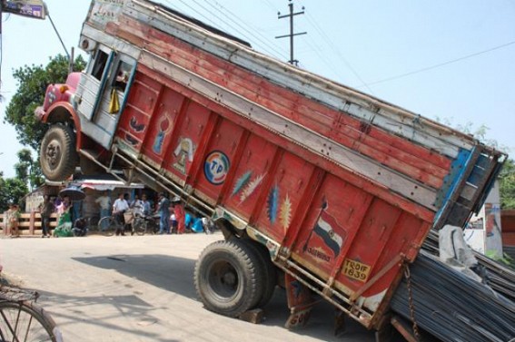 Eight teams formed to identify accident prone zones; says Smriti Ranjan Das (SP, Traffic)