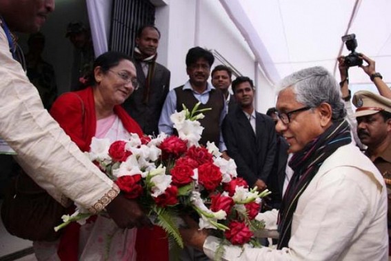 Indo-Bangla border haat attracts Tripura traders, demand more haats along Bangladesh