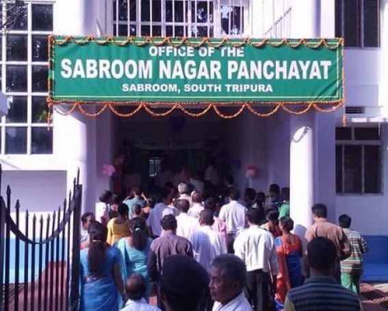Manik Dey inaugurates Sabroom Bus Stand, promises more