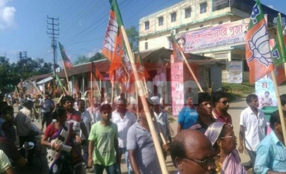 BJP stirred the road condemning attack on state President at Ambassa: Demanded strong action from administration
