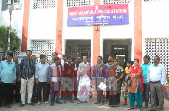 Local businessmen held protest before West Police Station 