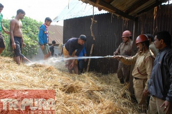 Fire erupts at City slum : slum dwellers narrowly escaped, no report of injury so far 