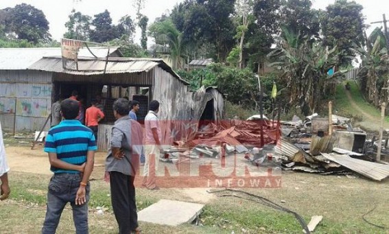 Sabroom: Massive fire breaks out at Damdama Market 
