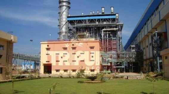 Unrest in OTPC : Labourers are in strike since Sunday due to non-payment of Sunday wages : Labour Commissioner and SP Gomati visits plant