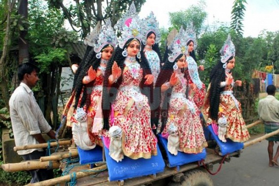 Business on peak ahead of Laxmi Puja  
