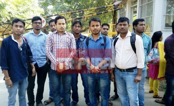 1200 B.Ed Qualified unemployed youths left jobless amidst Teachers Crisis : Youths meet CM asking to fill up Vacant Posts 