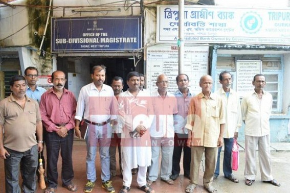 Flood effected families compensations delays, opposition protest