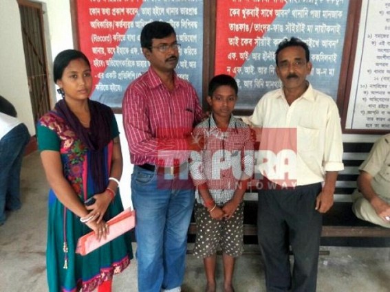 Child escaped from home out of physical torture : Irresponsible helpline handed over the child again to the family !