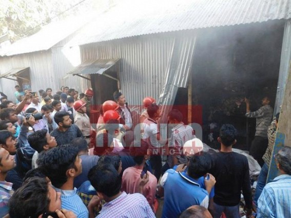 Massive fire breaks out at Battala