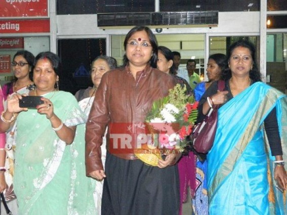  National Commission for Women leader conducts meeting with BJPâ€™s Mohila Morcha 