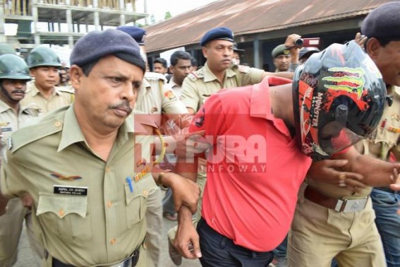Nur Muhammad sent for 6 days police remand : students show mass agitation at Court 