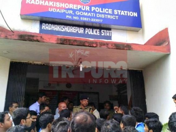 Broad Day light robberies increasing in Udaipur : IDBI Bank Manager attacked