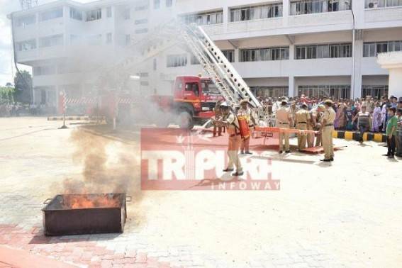 Demos shown on Disaster Reduction at Secretariat