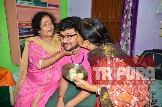 After Class-12, Netaji Subhas Vidyaniketan bags TBSE Madhyamik Topper rank too