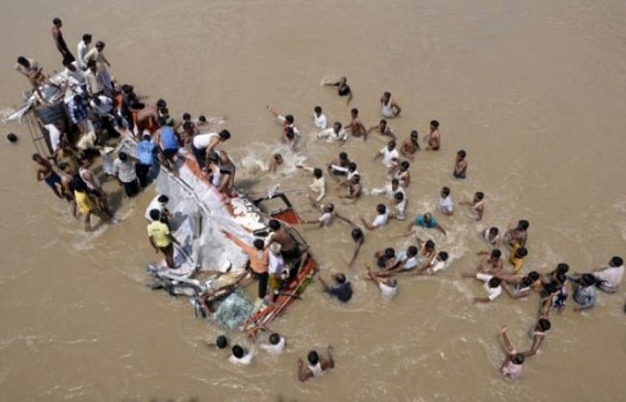 25 killed as bus plunges into canal in Karnataka 