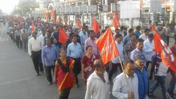 CPI-M protests for loan waiver, higher crop prices in Delhi, Agartala