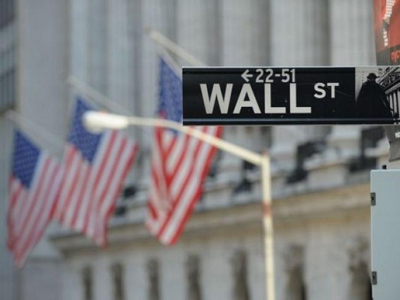 Wall Street collapses, S&P 500 ends at lowest since April