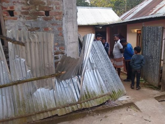 Attack on multiple houses by ruling party