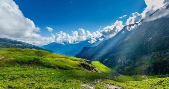 Himachal sees cloud but no chance of snow