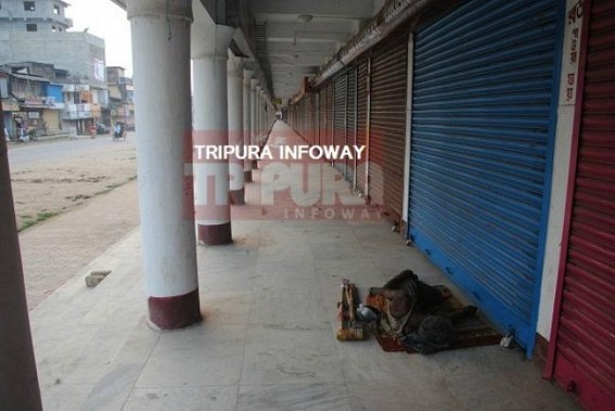 Under heavy security blanket, Agartala remains paralyzed like 'Strike-Day' ahead of Election Result : Buyers rush Big Bazar as all markets to remain closed till Sunday  