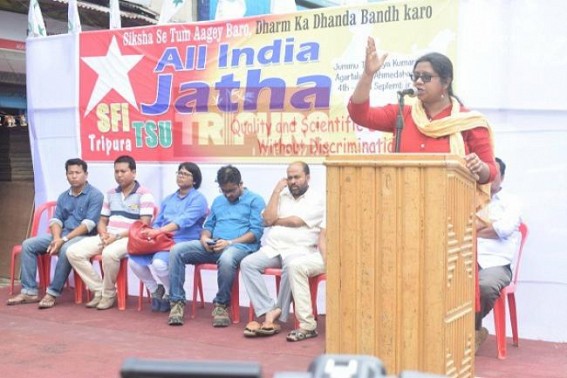 SFI protests against â€˜saffronizationâ€™ of Education