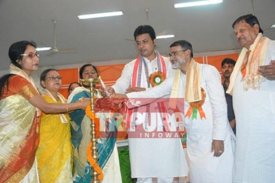 â€˜Donâ€™t talk on controversial issues, it will be good for you and me bothâ€™, Tripura CM lectures media after Law Ministerâ€™s rumour-mongering exposed
