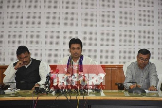 BJP Govt announces 7th Pay Commission : CM asks Govt Employees to Develop Work-Culture, finish day-to-day works 