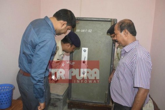 Theft attempt in UBI Bank