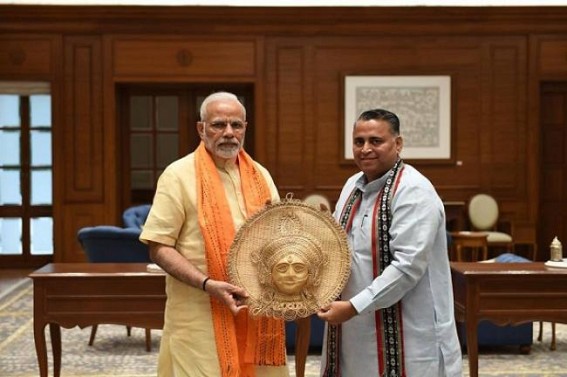 Sunil Deodhar meets PM Modi at New Delhi