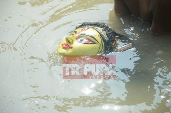 â€˜Goddess of Autumnâ€™ goodbyes Tripura for another year 