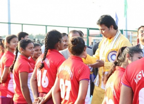 Biplab Deb goes viral again for unprepared speech, says Somdev Devvarman is 'badminton' star, Dipa got 'Padma Bhushan' 