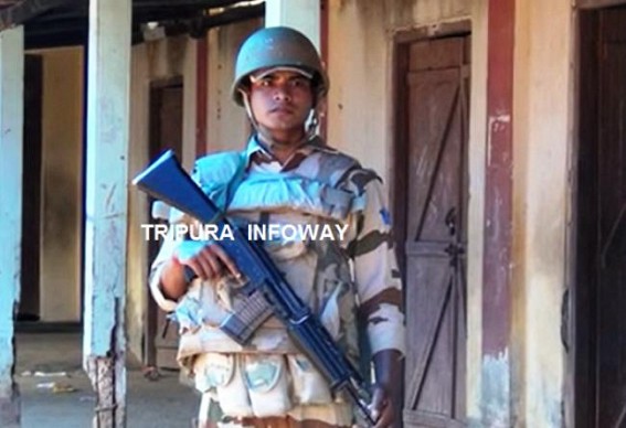 Suffocating security at Dhanpur Polling Station under Indo-Tibet Police guard : 1909 voters' names in voter list