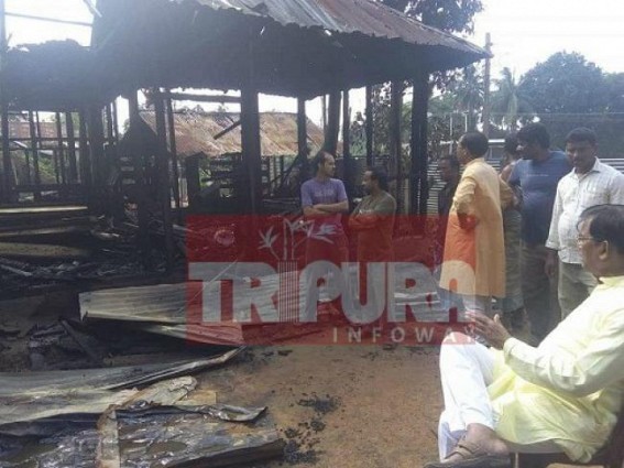 Fire burns house at Udaipur
