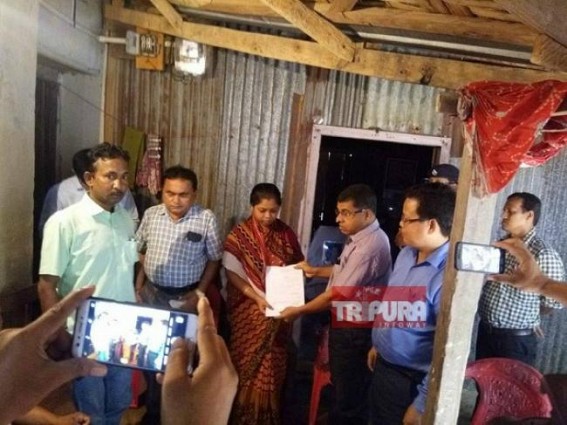 Govt compensates lynching victim Lt Sukanta Chakrabortyâ€™s family Rs. 5 lakh 