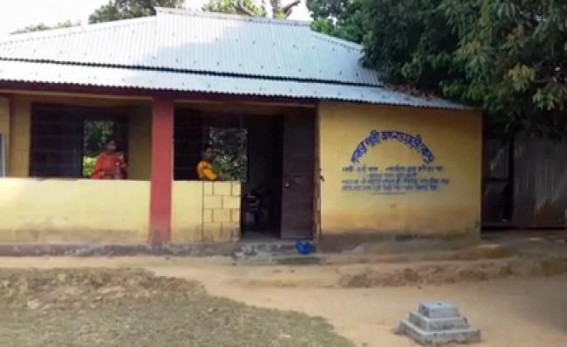 No student in Aganwadi Center : Teachers busy in knitting sweaters