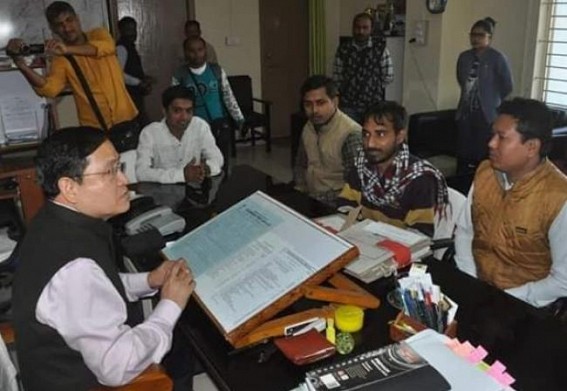 SFI, TSU placed deputation to School Education Director