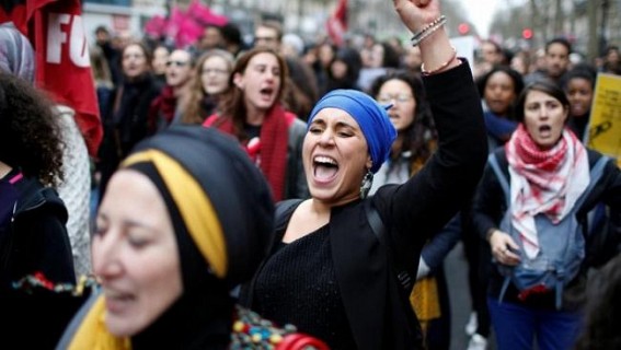 Thousands protest in Paris against police violence