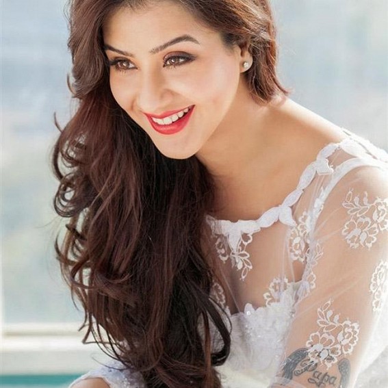 Will be Congress candidate in Mumbai: Shilpa Shinde